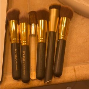 makeup brushes